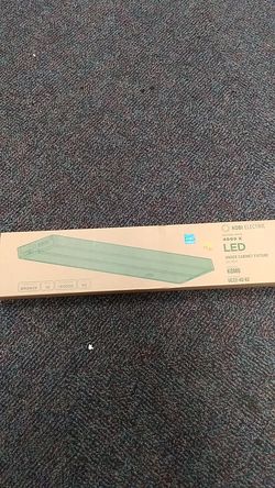 Under cabinet fixture