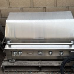 Outdoor BBQ grill