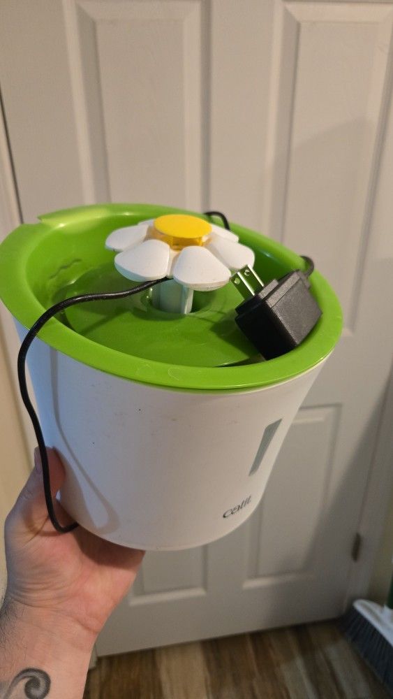 Catit Water Fountain For Pets