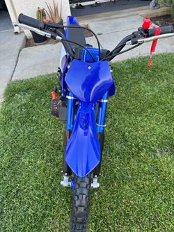 49cc 2 stroke kids gas dirt bike ,ages 4-10,28mph