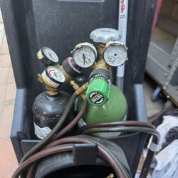 Acetylene tank victor