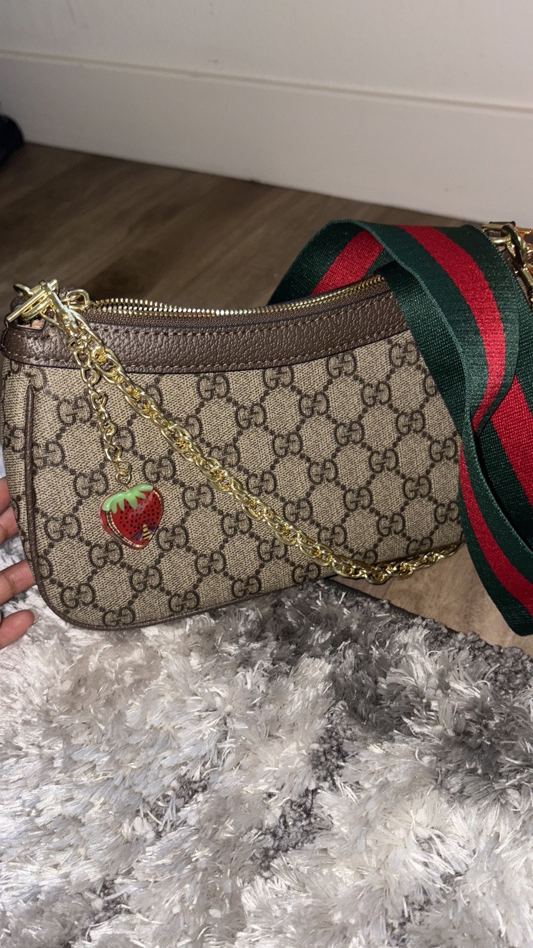 Gucci GG Supreme Mini Bag💚❤️🍓