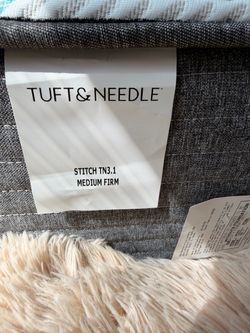 Luxury tuft and needle queen mattress