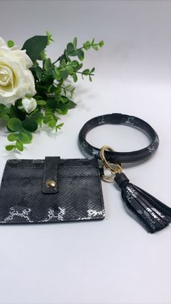 High Quality PU Leather Keychain Wallet/Card Holder Big Circle, Black and White