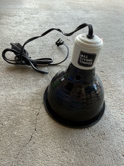 Excellent Condition All Living Things Small Deep Reptile Lamp &   Zoo Med Night Bulb