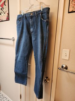 Men's Blue Jeans Size 42 X 30