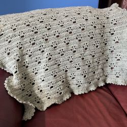 PAW PRINTS green flecks crochet baby blanket/lap afghan-BOY/GIRL -SHOWER GIFT