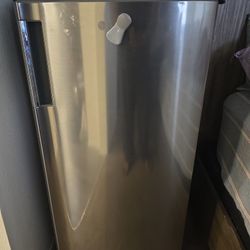 Lg Mini Fridge
