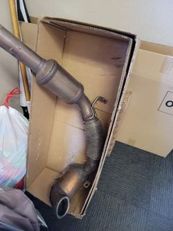 2017 VW GTI OEM DOWN PIPE