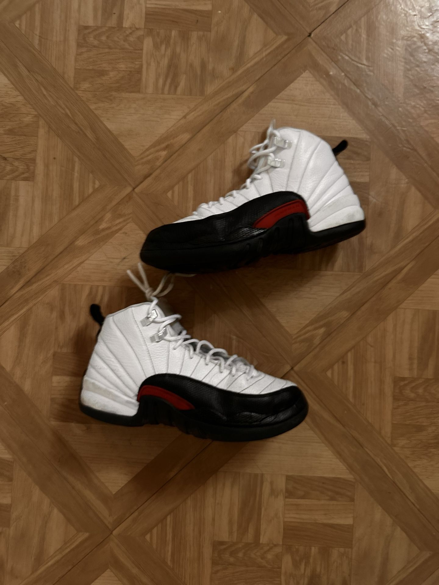 Jordan 12 Sz 5y
