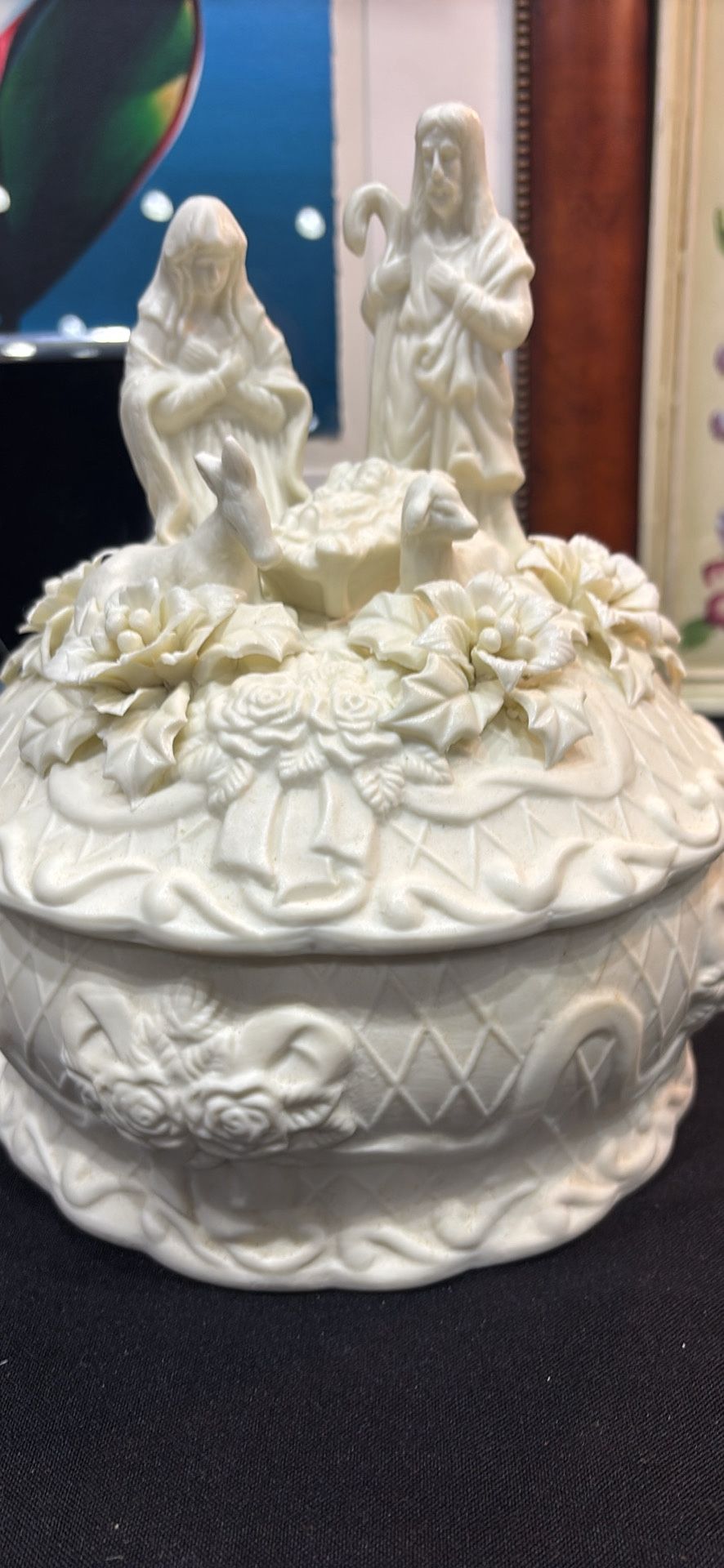 Large Porcelain Nativity Trinket Box