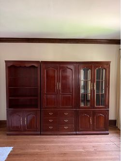3 piece wall unit/ entertainment wall