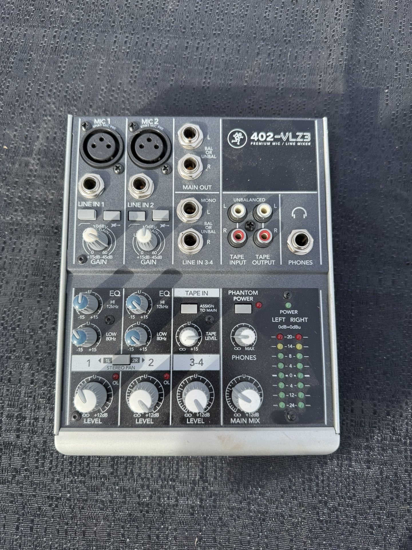 Mackie Mixer