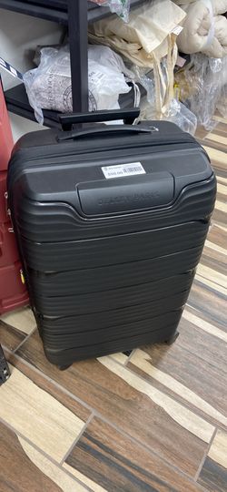 Black Delsey Paris Hardside Spinner Suitcase