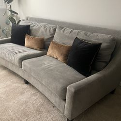 Havertys sofa 