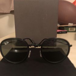 Round flat lense ray band sunglasses all black