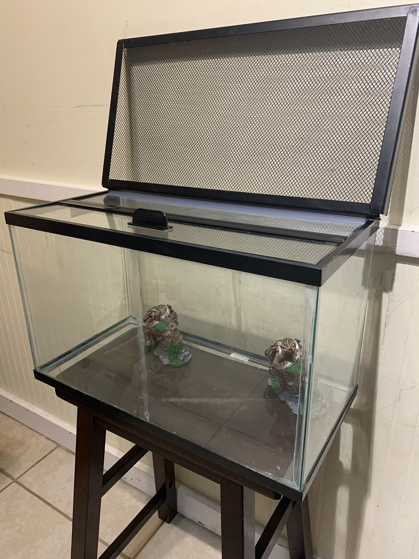 Fish/ Pets Tank (85 Litters)