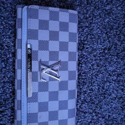 LV Wallet 