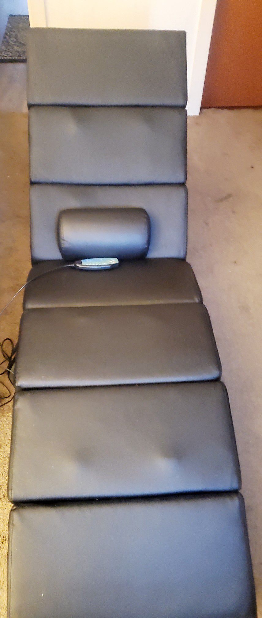 Full Body Heated Massage Chaise Lounge