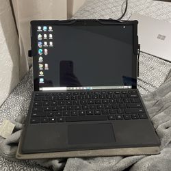 Surface Pro 6 with Microsoft Pen And Keyboard 