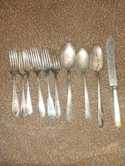 Silver Plated/Antique Silverware 