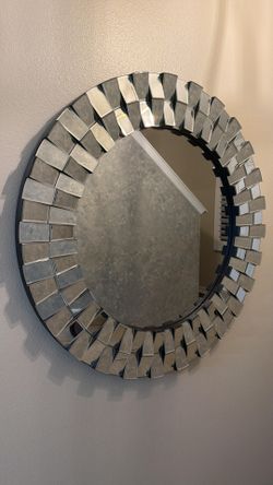 Mirror Round