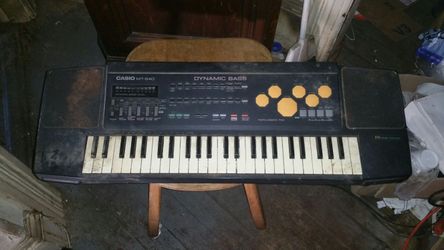 Casino keyboard with computer midi port