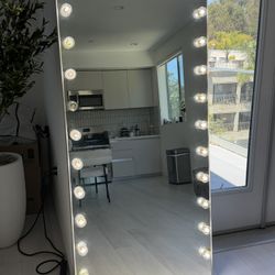 Impressions  Hollywood Glow® FL Pro Vanity Floor Mirror (Clear LED) 