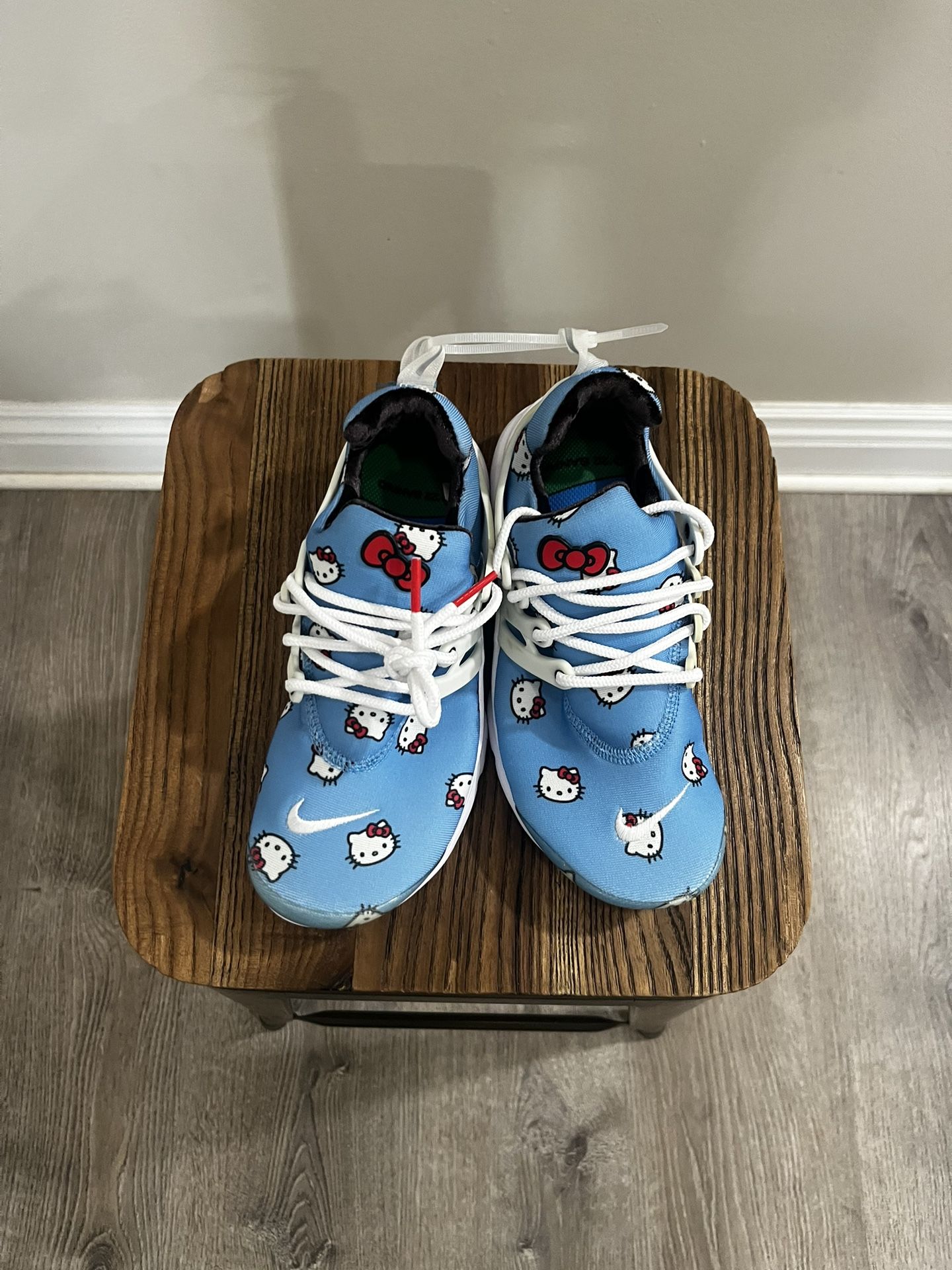 Nike x Hello Kitty Air Presto