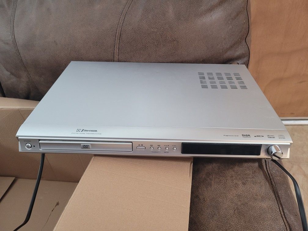 Emerson Av400 Dvd Player Surround Sound W/ Subwoofer