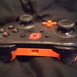 Nintendo Switch Pro Controller 