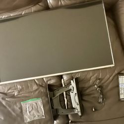 Samsung 40’ Smart TV $30 