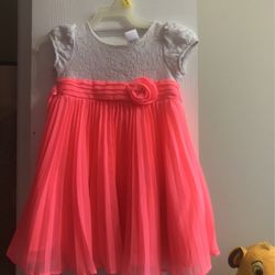 Dress 3t