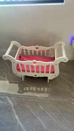 Melissa & Dough Baby Crib