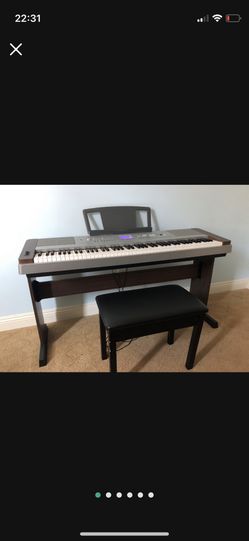 Yamaha PortableGrand DGX-640