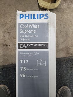 ☆FREE☆ 8FT FLOURESCENT "SINGLE PRONG" BULBS,
USED, 3/4 LIFE LEFT !