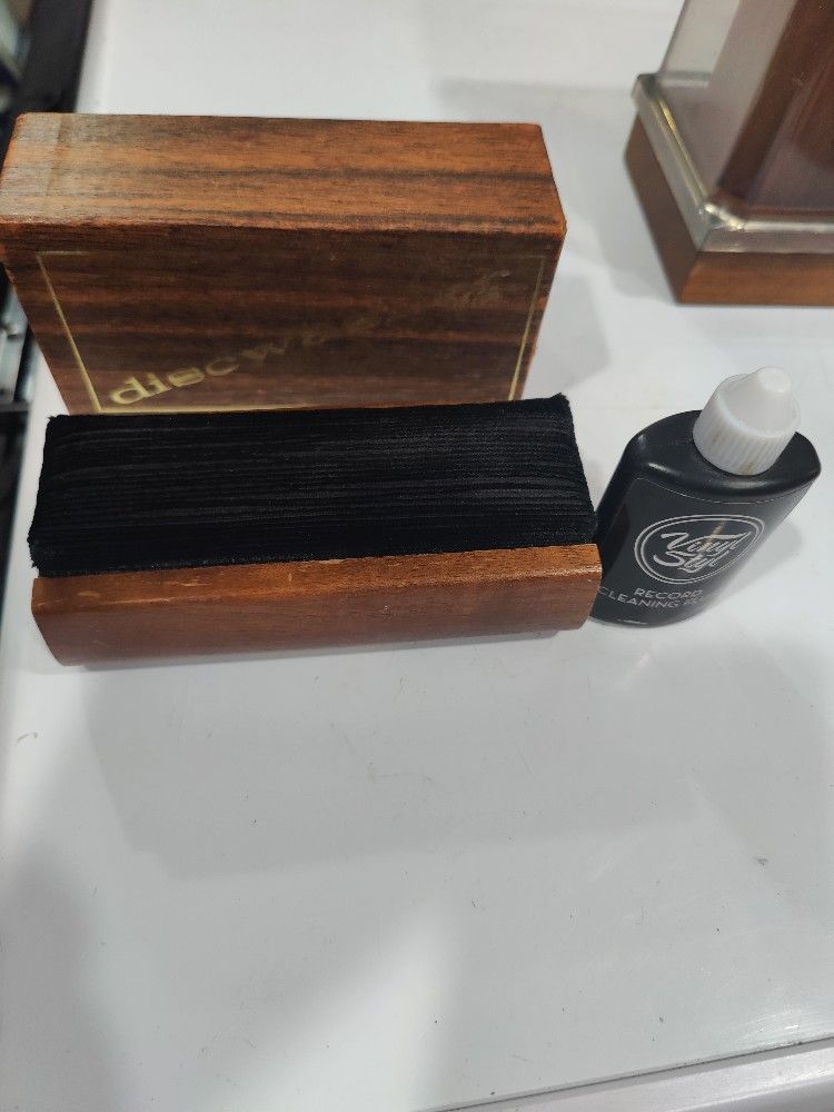 Dishwasher Record Cleaning Brush With Fluid