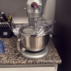 Kitchen aid Mixer 6 Qt