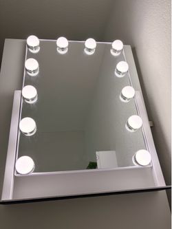 Hollywood Vanity Mirror with Adjustable brightness and color modes