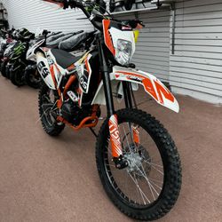 Brand New Dirt Bike 250cc Xmotos