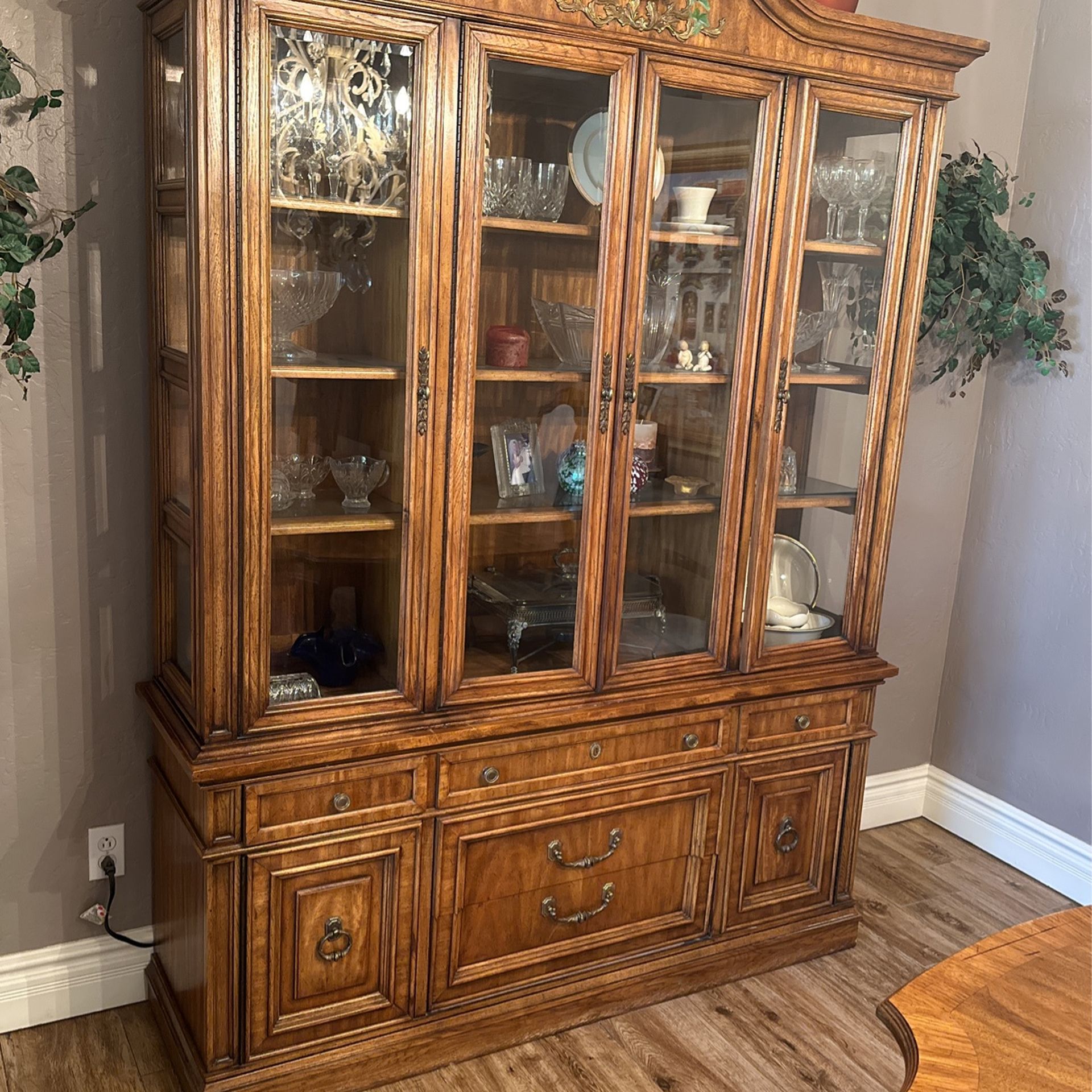 Dining Room Hutch For Sale
