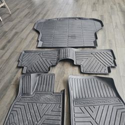 2024 Hyundai Elantra All Weather Floor Mats 