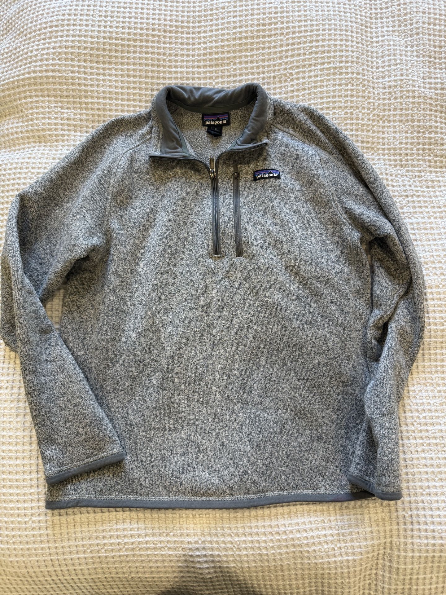 Patagonia Men’s Sweater Quarter Size Medium