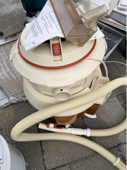 Carpet vacuum