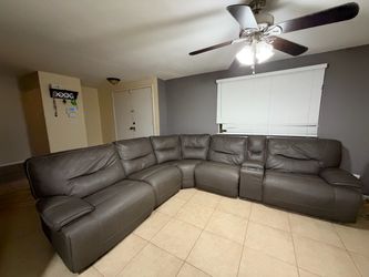 Gray Leather Sectional Recliner Sofa- 6pcs | Sofá Seccional Reclinable de Cuero Gris – 6 Piezas