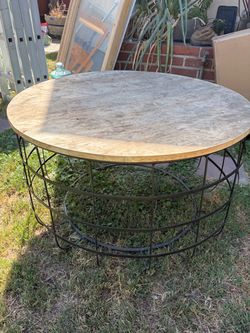 Pottery barn Coffee table