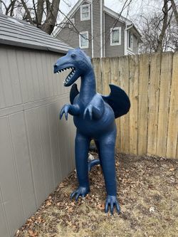 Life Size Dinosaur Statue 