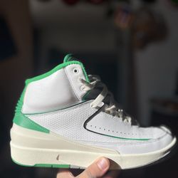 Jordan 2s 