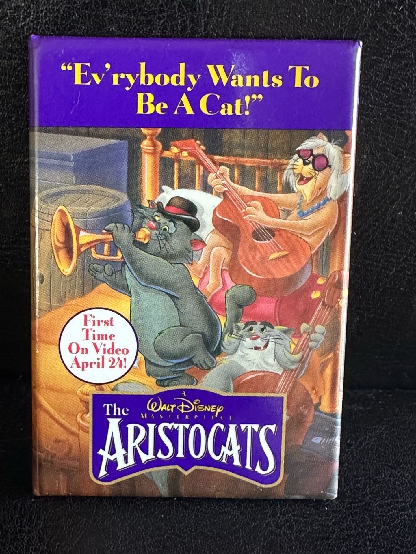1996 Disney "The Aristocats Walt Disney Movie" Pin Back Button