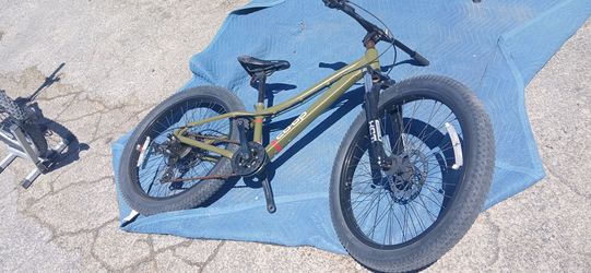 Bicycle 24" fat tire co-op $150